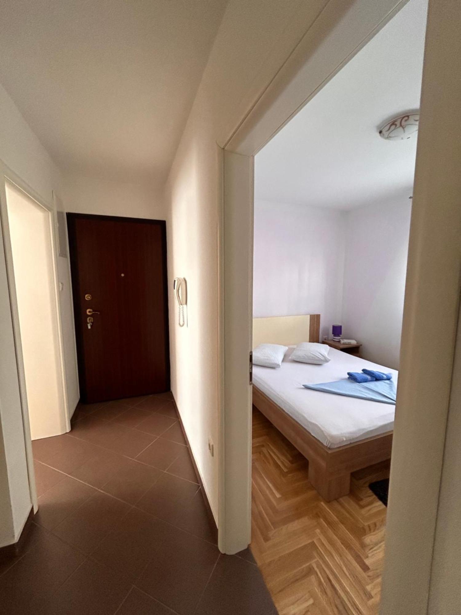 Apartment Agata Trogir Exterior photo